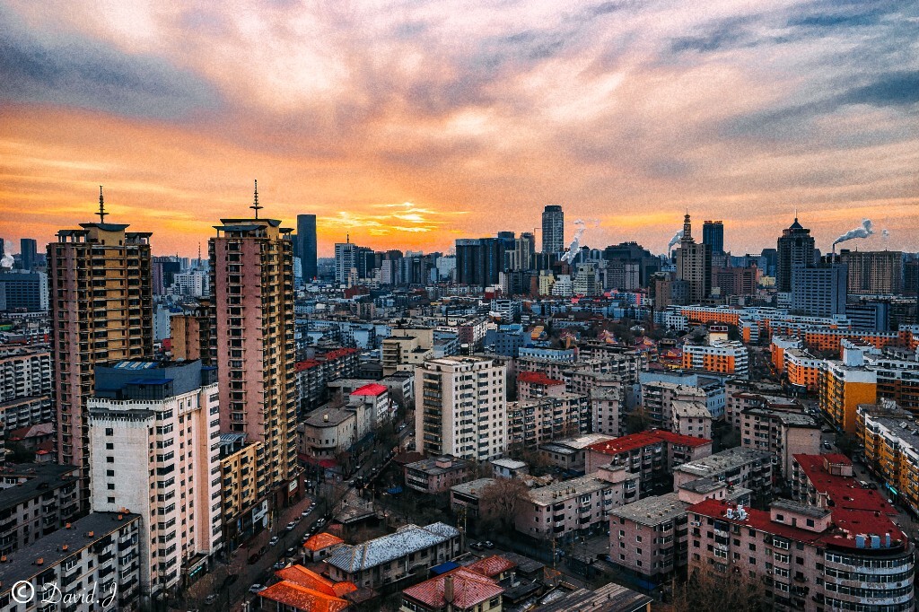 這一幕，很像我在廣州看見的樣子，只不過，我在沈陽。<br />
好久沒出去旅行了~
