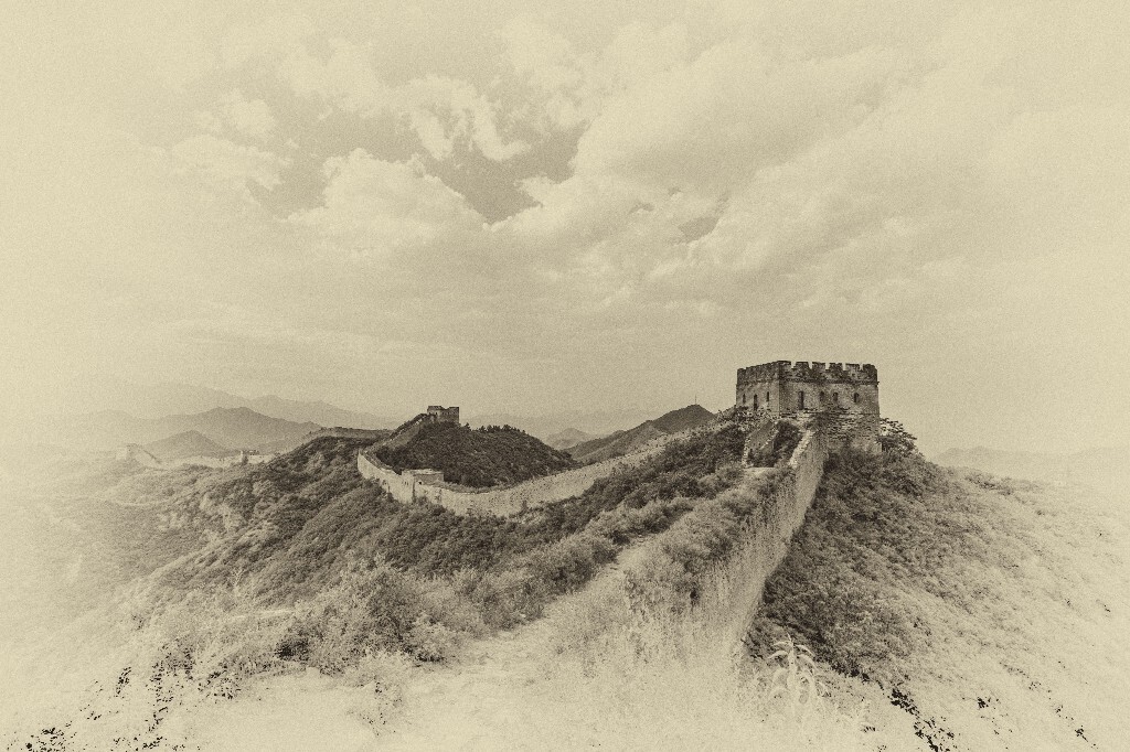 长城万里长，独秀金山岭