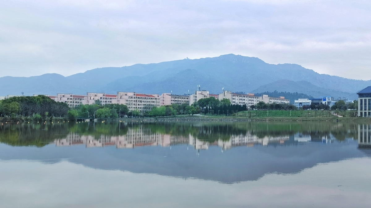 龙山凤水书香地安庆师范大学