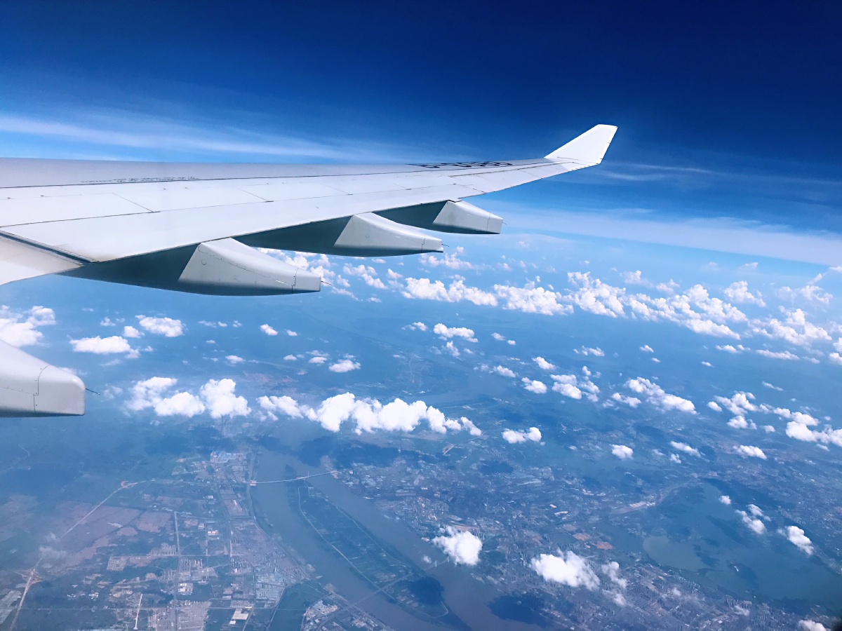 7-28从深圳飞回北京的 空中拍到的美景,落地在京时天已变黄～即将大雨