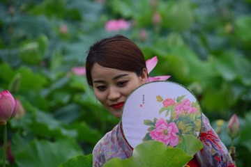 001