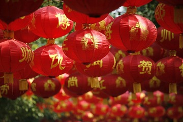 大红灯笼高高挂