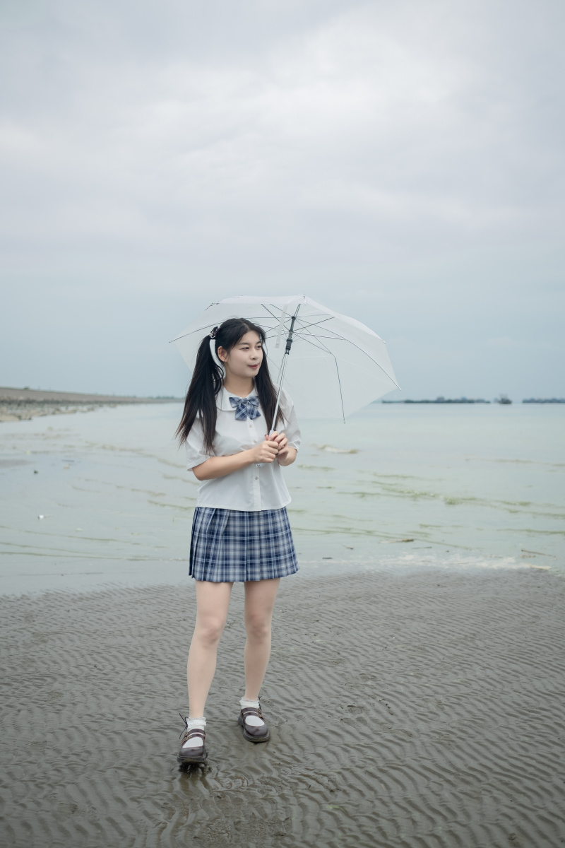 阴雨天jk服与伞