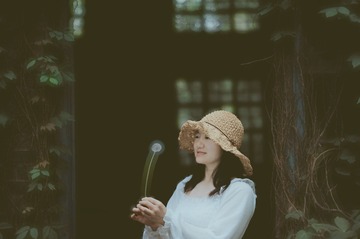 001