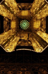 pub_Eiffel Tower.Night.016