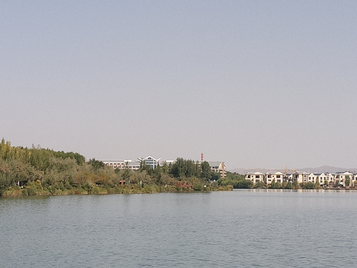 张掖滨湖广场水天一色随拍