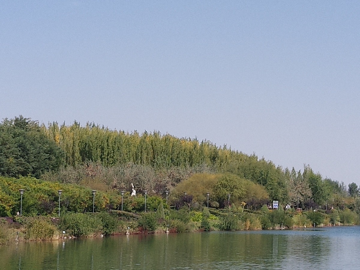 张掖滨湖广场水天一色随拍