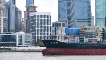 21748