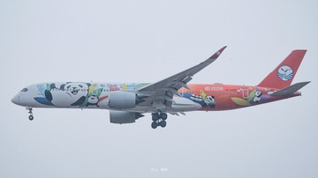 78476