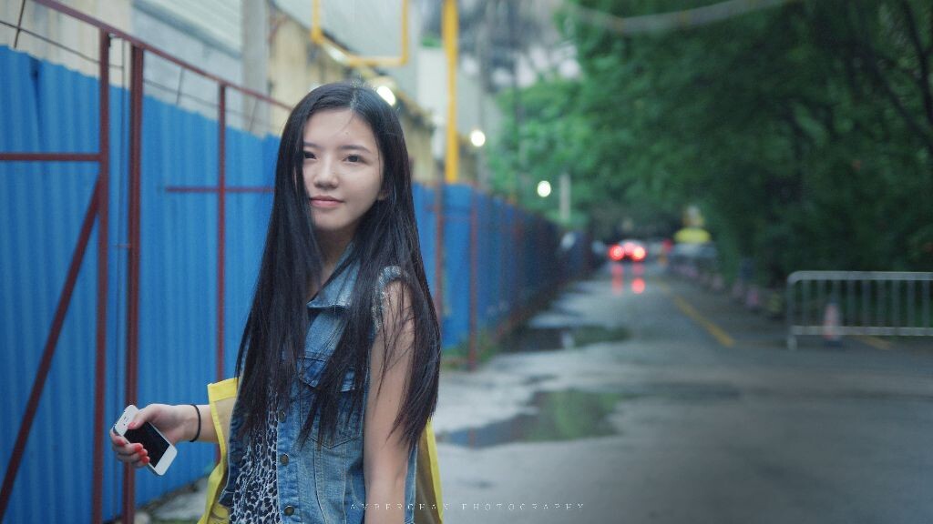 我等你一个微笑 你不来 我不老 