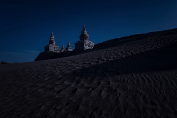 弱水黑城