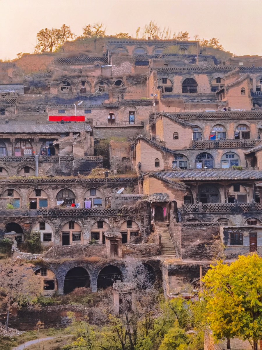 山西介休董家岭村
