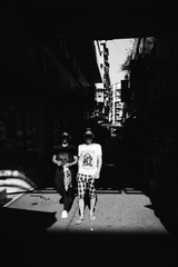 人质们