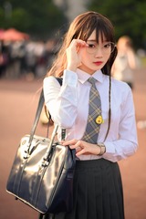 562508