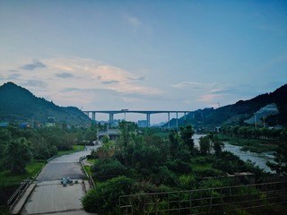 817837