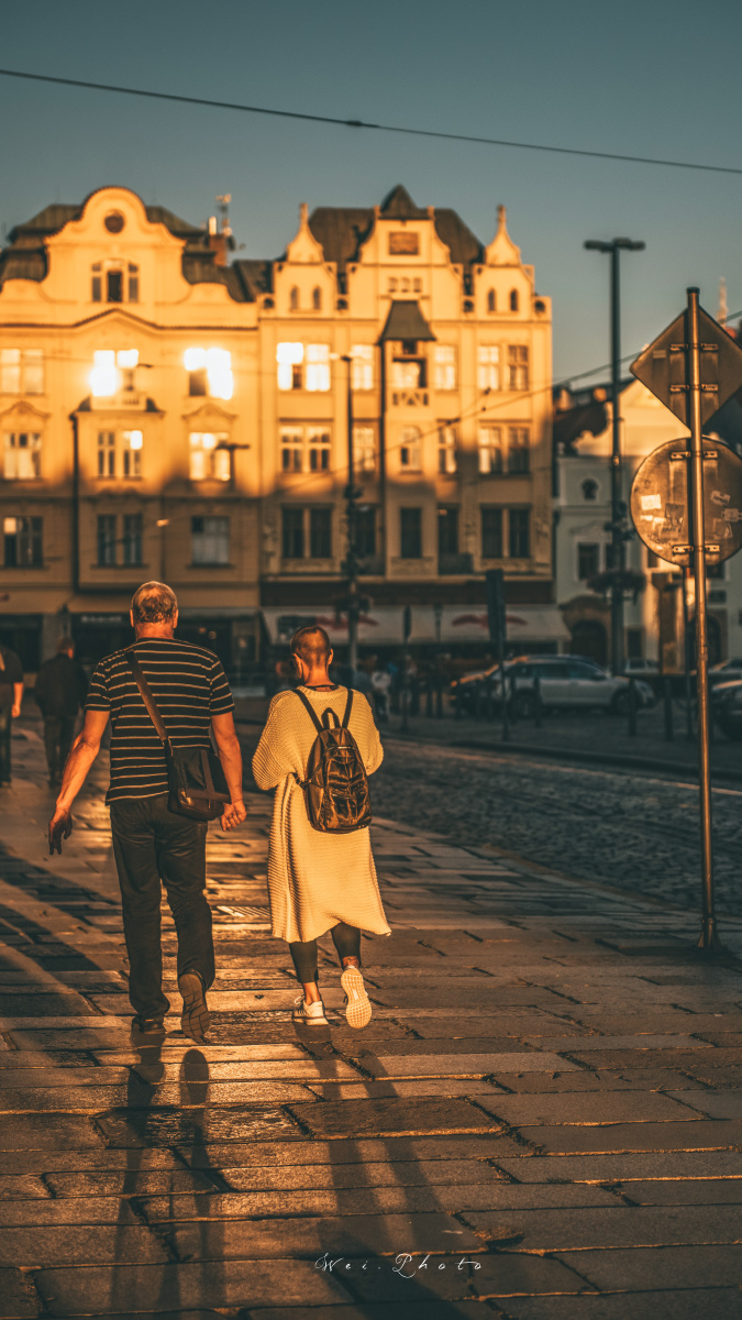 黄昏中的皮尔森街头