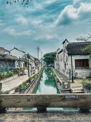 6D979FB0-BCD3-4AA4-8953-DF3F53DD744A/L0/001