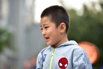 348696