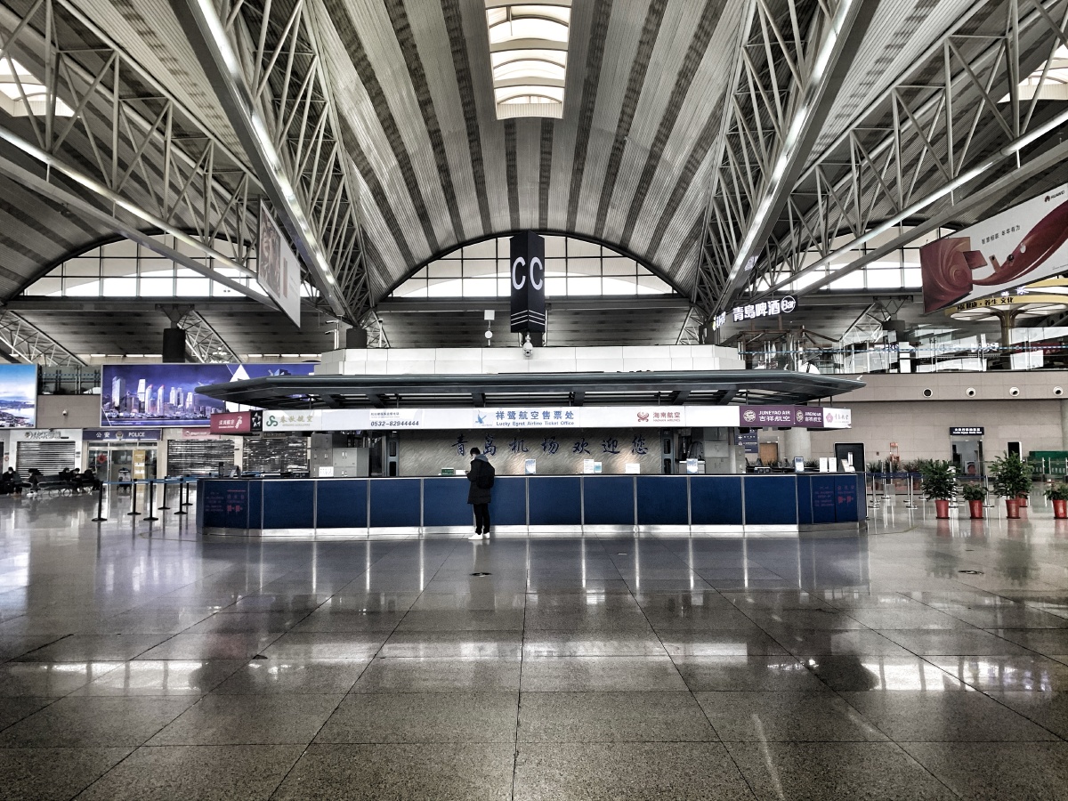 空城计空旷的青岛机场