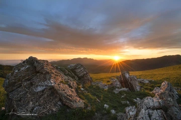 灵山圣光