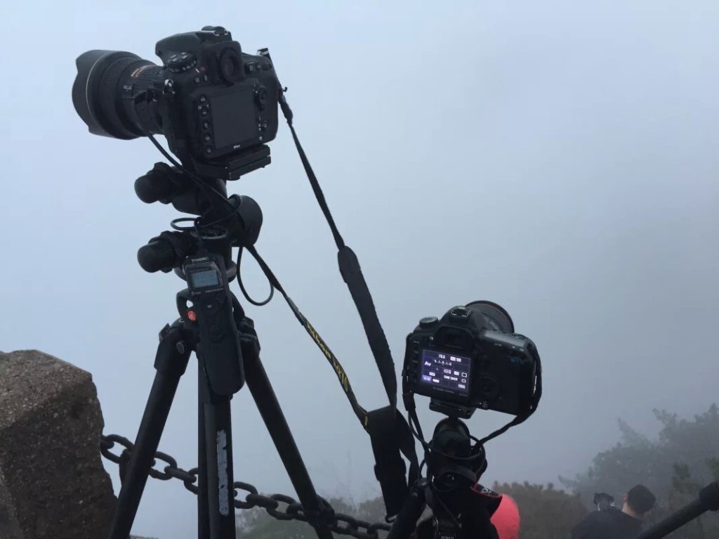 十月 国庆假期结束后 趁着雨后上黄山想拍云海,然而。。。。