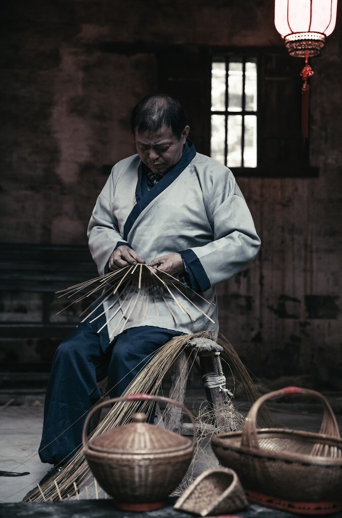 十月底 金华 寺平古村的手工艺人 感谢郑毅老师 程霞阿姨 三水老师 日光海岸 小伍哥 陈思远同学 带我拍照~感谢自在的鱼和郑毅老师让我留宿~~~