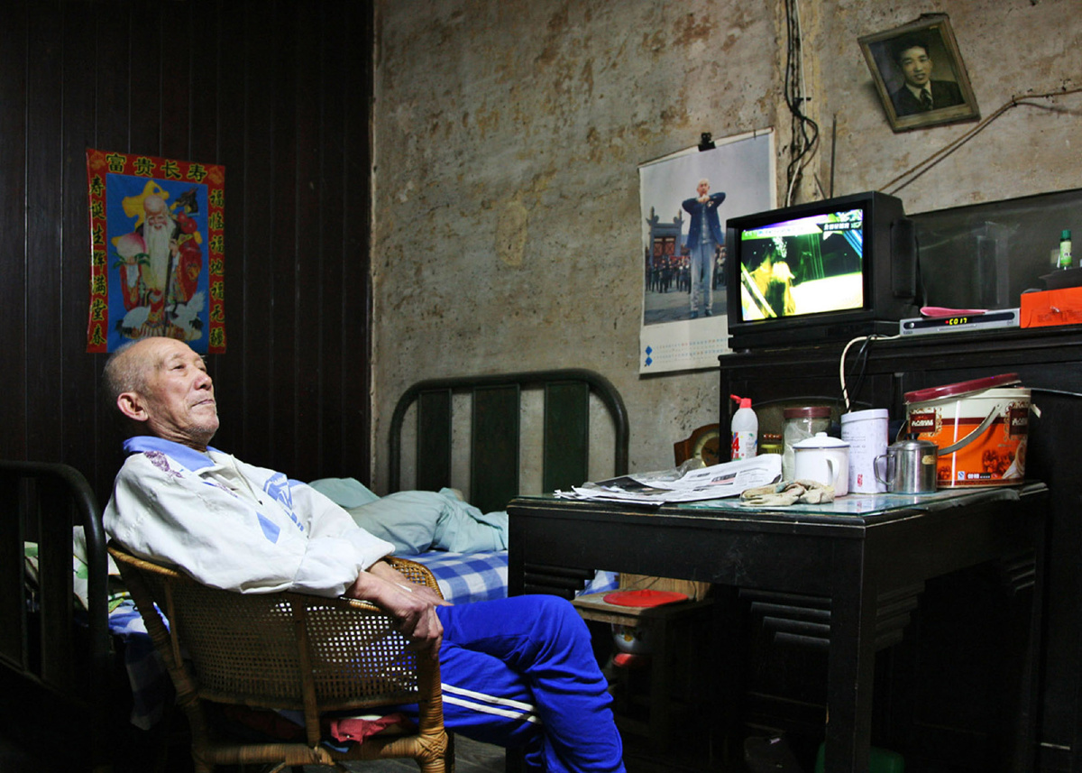 梦到家里已死去的老人,梦到亲人去世心理分析:一代人智慧结晶