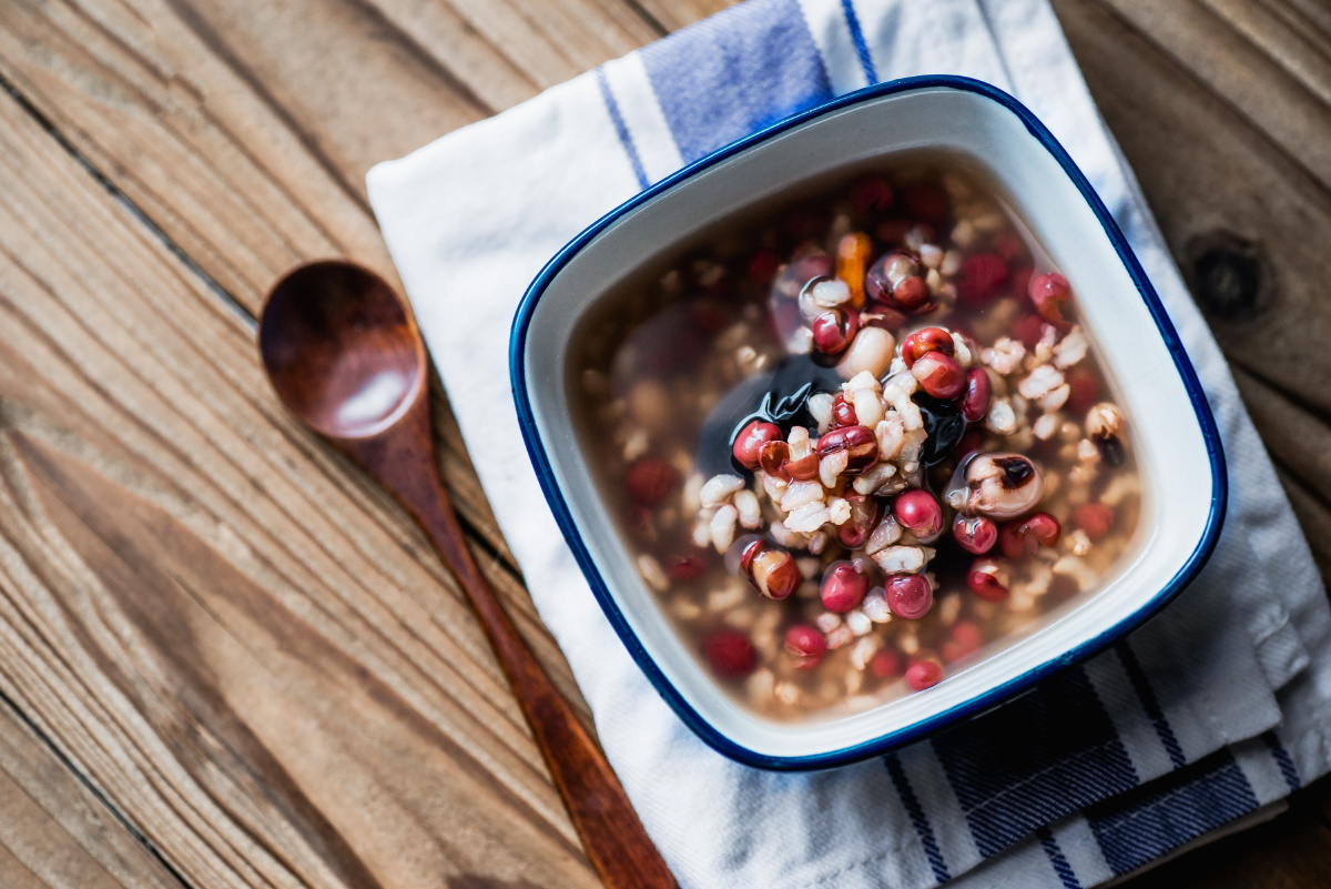 红豆梅子麦仁糖水