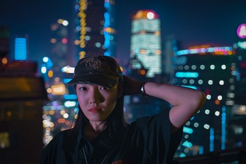 001