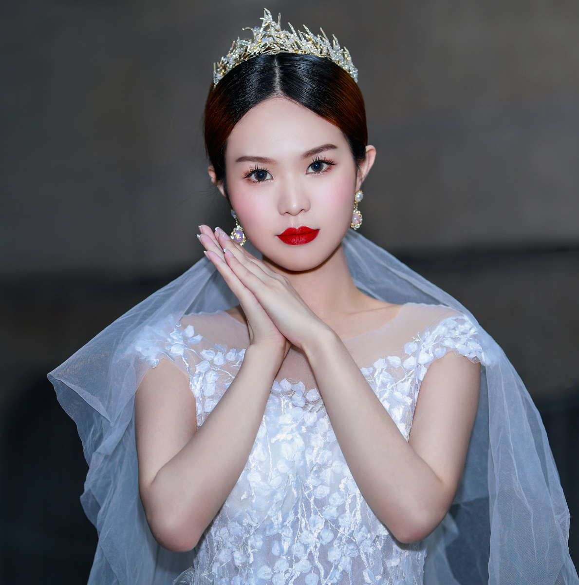 沙面新娘妆拍摄模特很漂亮呀出片很满意这个季节拍照闪光灯要随身携带