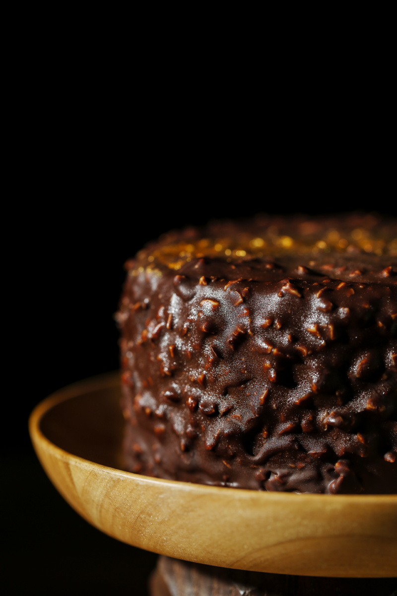 巧克力脆皮蛋糕