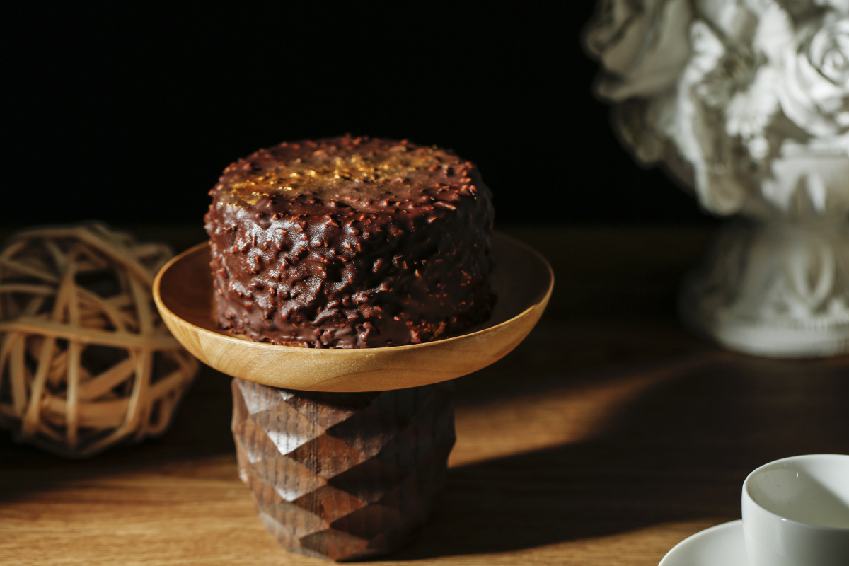 巧克力脆皮蛋糕