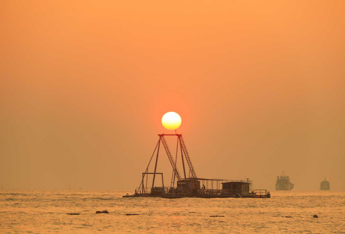 天下第一滩夕阳无限好