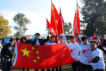堪培拉万人护圣火-10