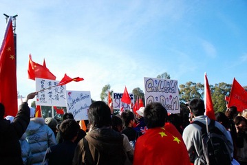 堪培拉万人护圣火-22