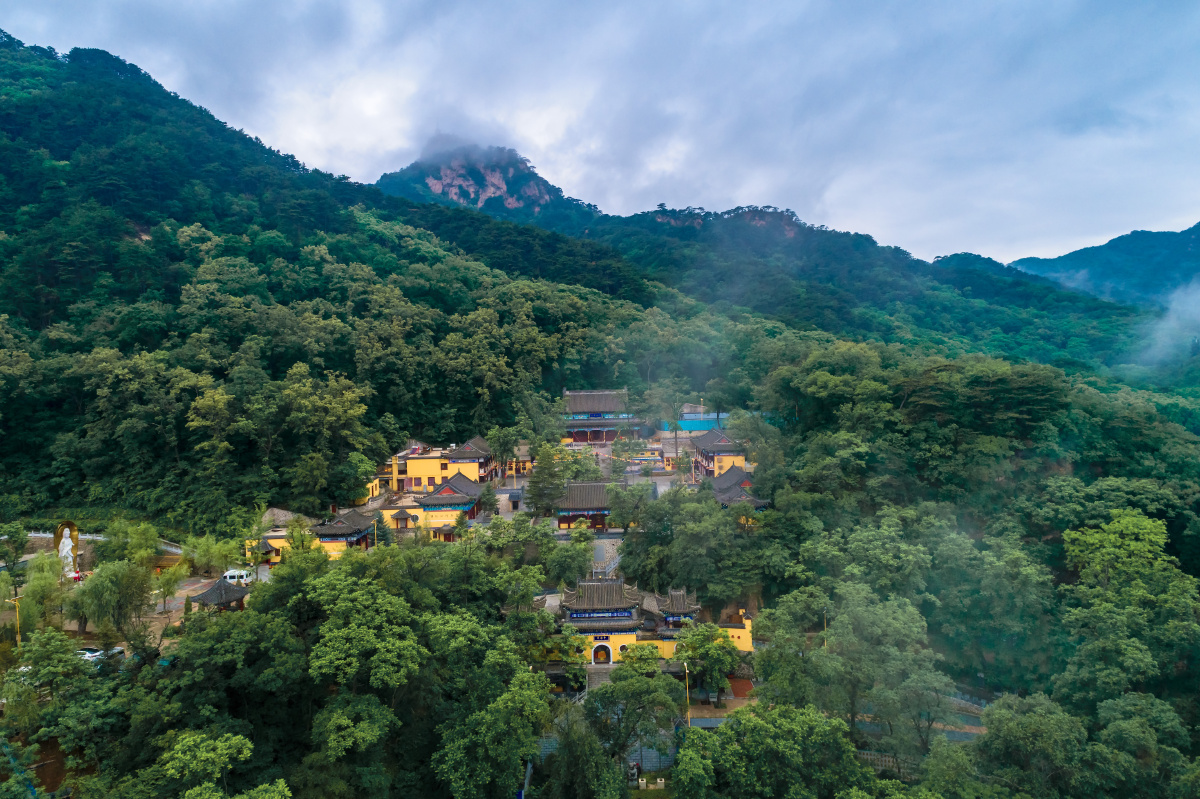 千山灵岩寺风光 - 石耀臣syc - 图虫