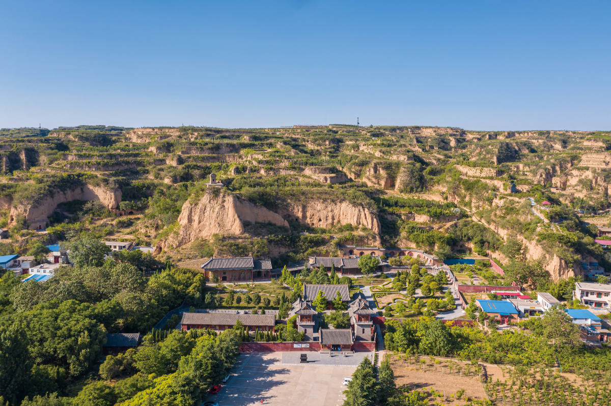 航拍巩义石窟寺
