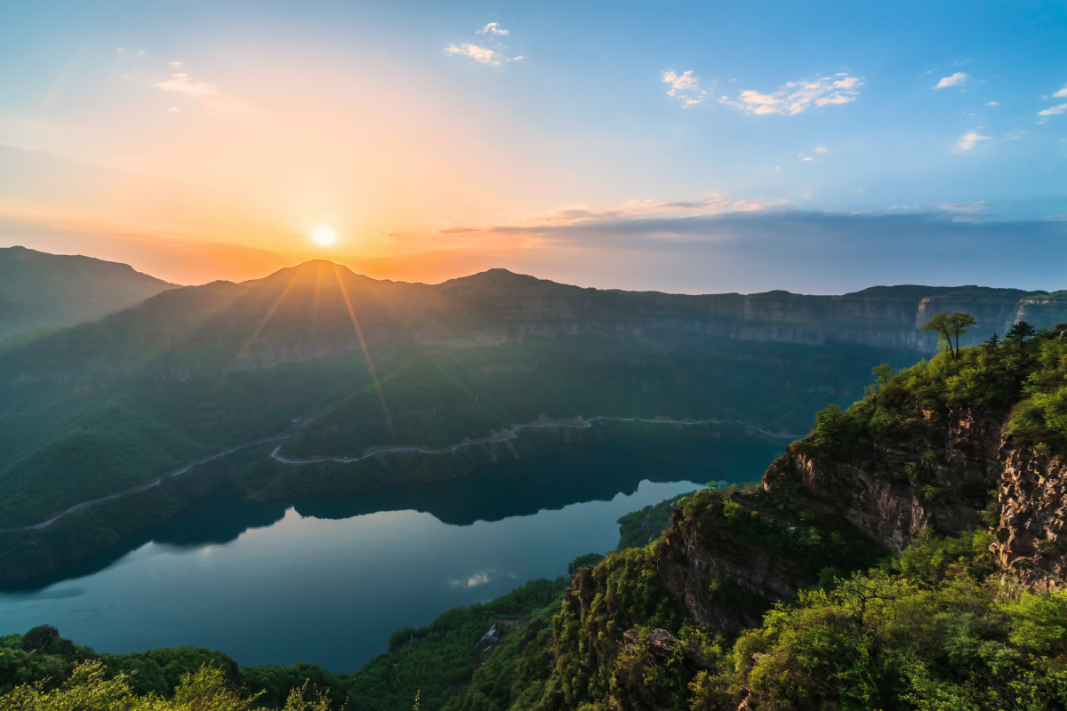 太行平湖日出