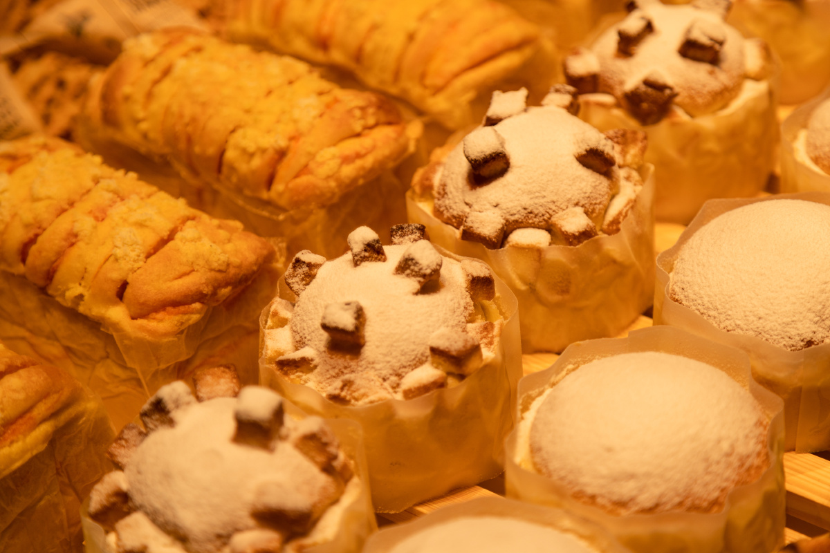 蛋糕糕点美食金黄色蛋糕