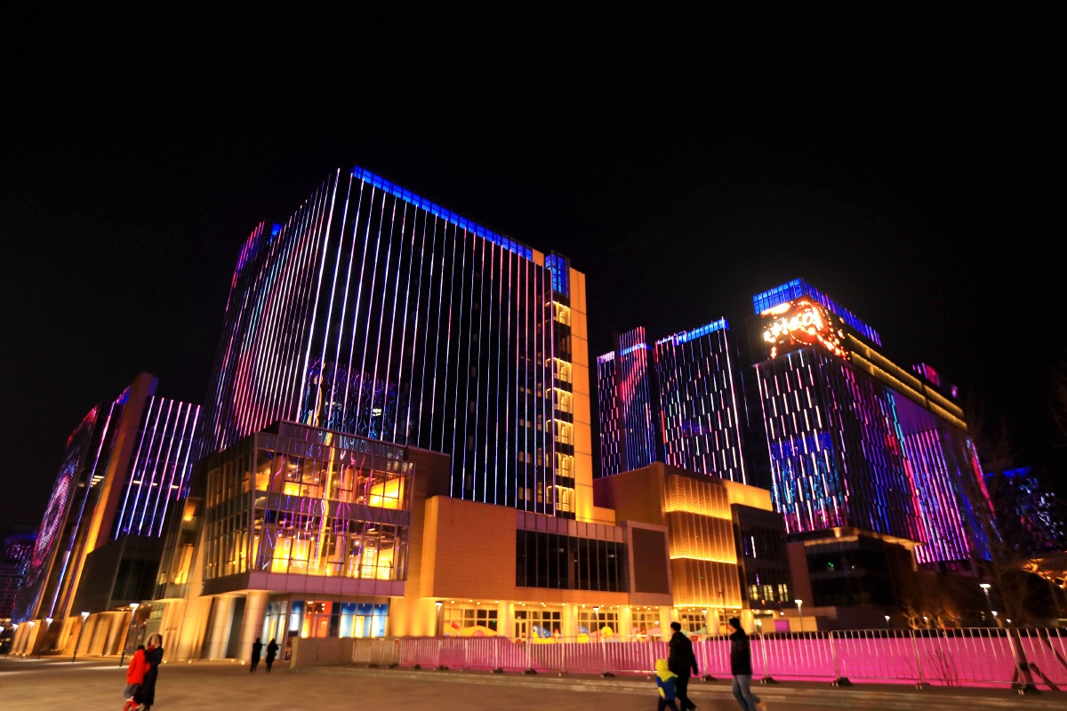 京城昨晚中关村壹号将上演一场美轮美奂的灯光秀