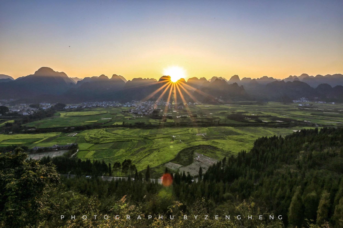 万峰林风景,万峰林图片,万峰林花海_大山谷图库
