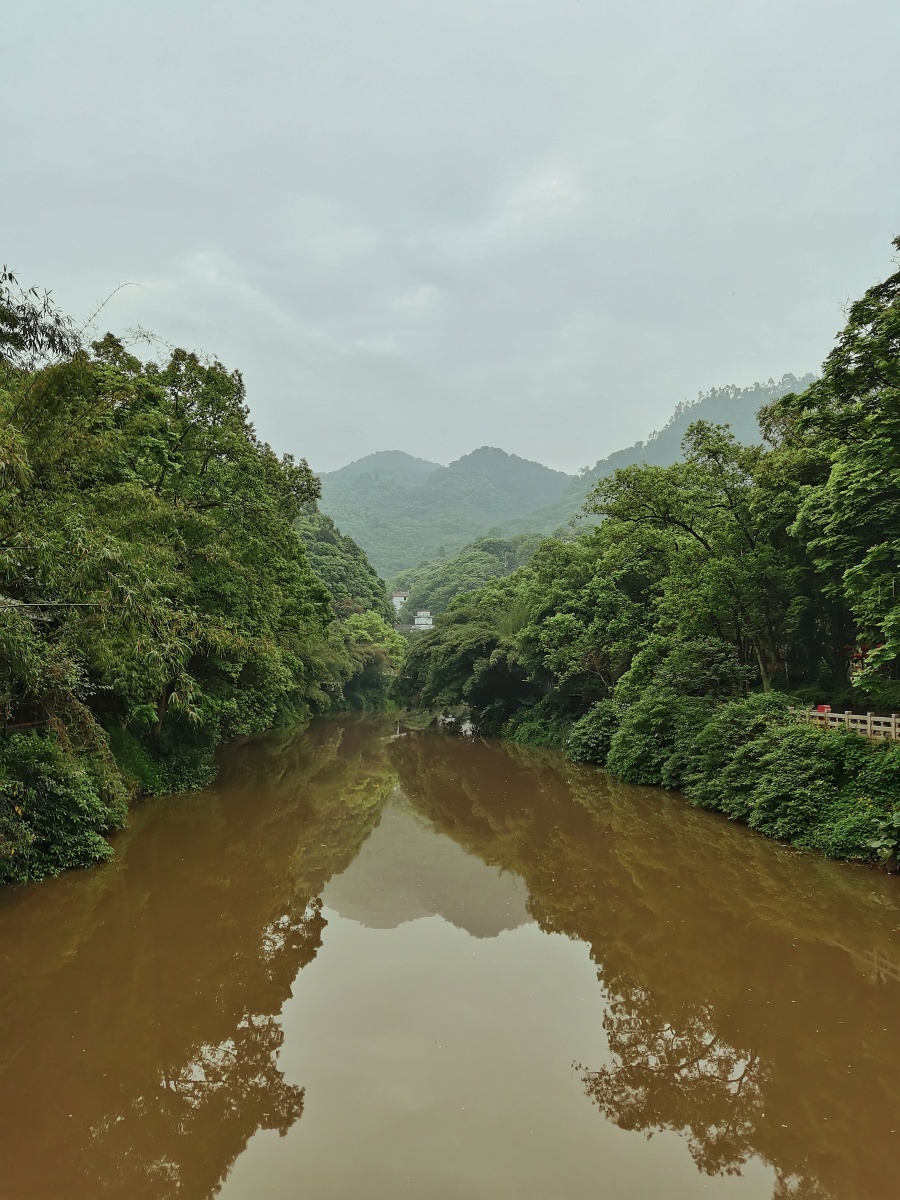 花溪河春色重庆南温泉曾经是著名的风景区承载着许多重庆人岁月的回忆
