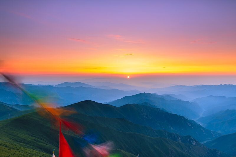 五台山东台日出