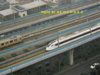 CRH6A-4002通过犀浦站1