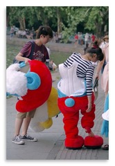 蓝精灵在西湖