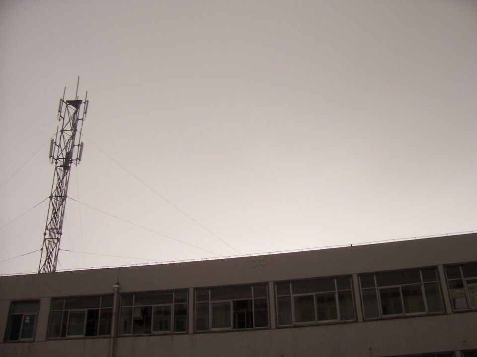 夏 雷雨之前<br />
