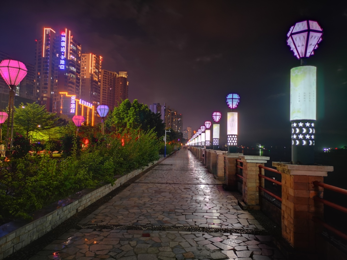 梧州西堤夜景(手机拍照)