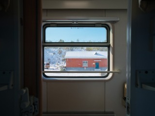 233768
