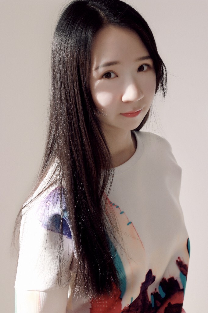 你可以拿掉阳光/可以拿掉空气/但别把你的微笑拿掉