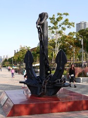 823224